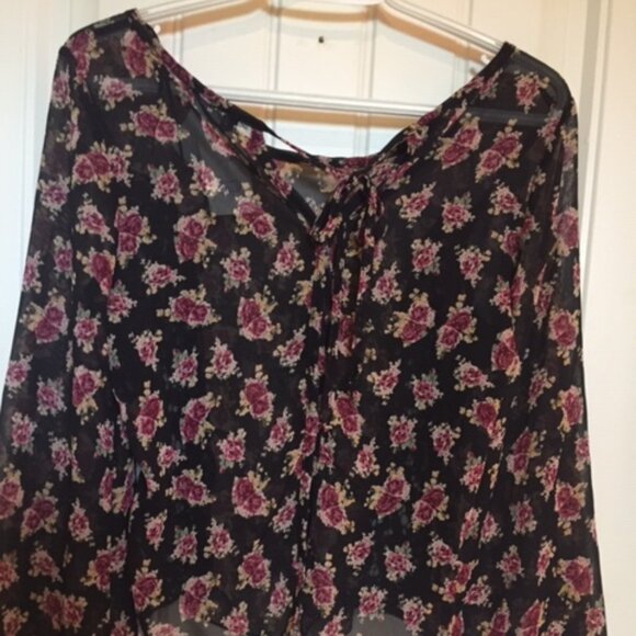 Sheer floral blouse - Picture 5 of 5